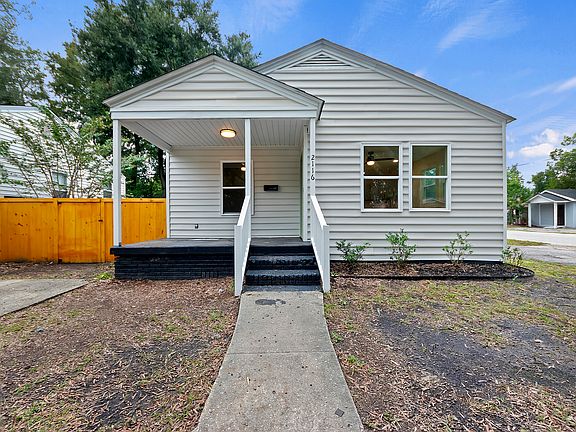 2nd image of 2116 Commander Rd