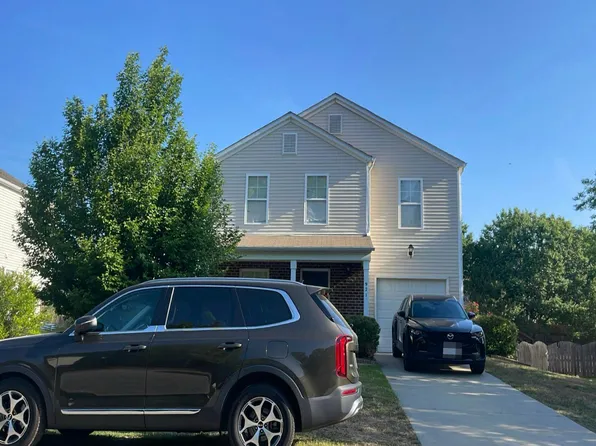 921 Mailwood Dr, Knightdale, NC 27545