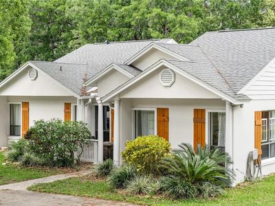 407 Forest Rd, Mount Dora, FL, 32757