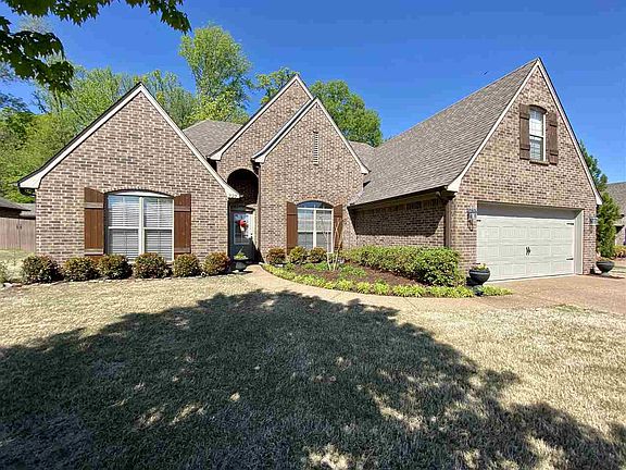 2nd image of 325 Seawood Dr