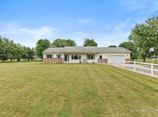 12924 8th Ave NW, Grand Rapids, MI 49534