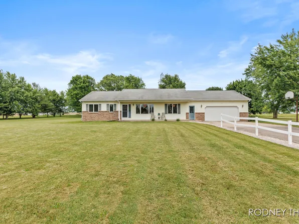 12924 8th Ave NW, Grand Rapids, MI 49534