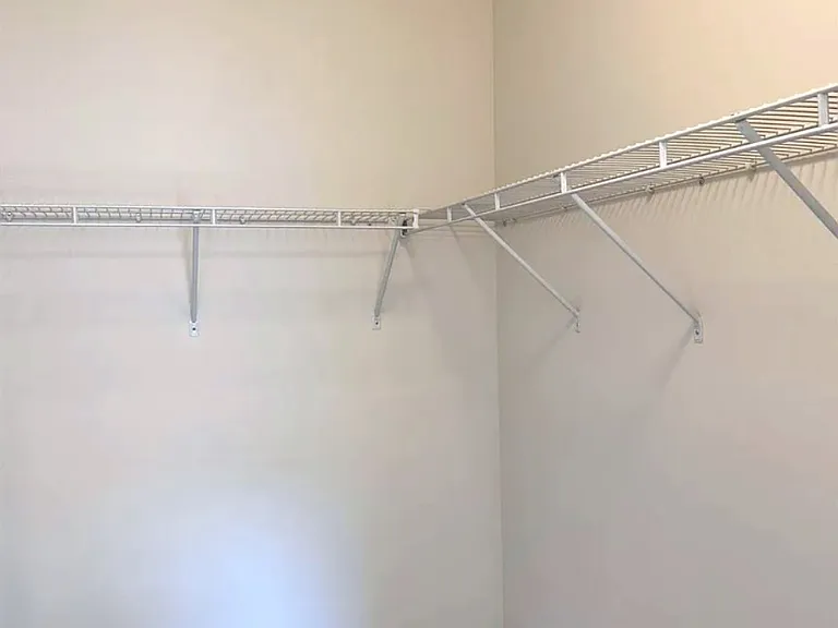 304 Dickson Ct — Photo 15