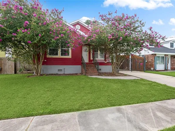 4571 Feliciana Dr, New Orleans, LA 70126