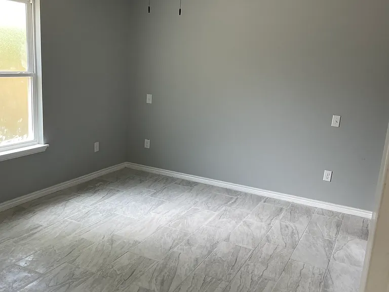 638 N Rife St #1 — Photo 9
