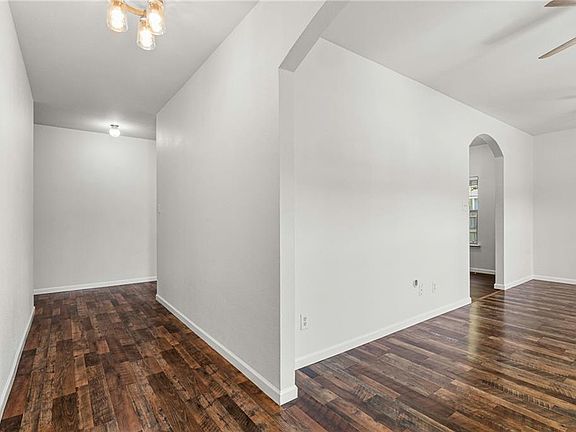 5th image of 11393 Wellington Ln