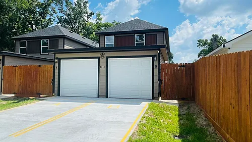 8414 Sandra St Photo 1