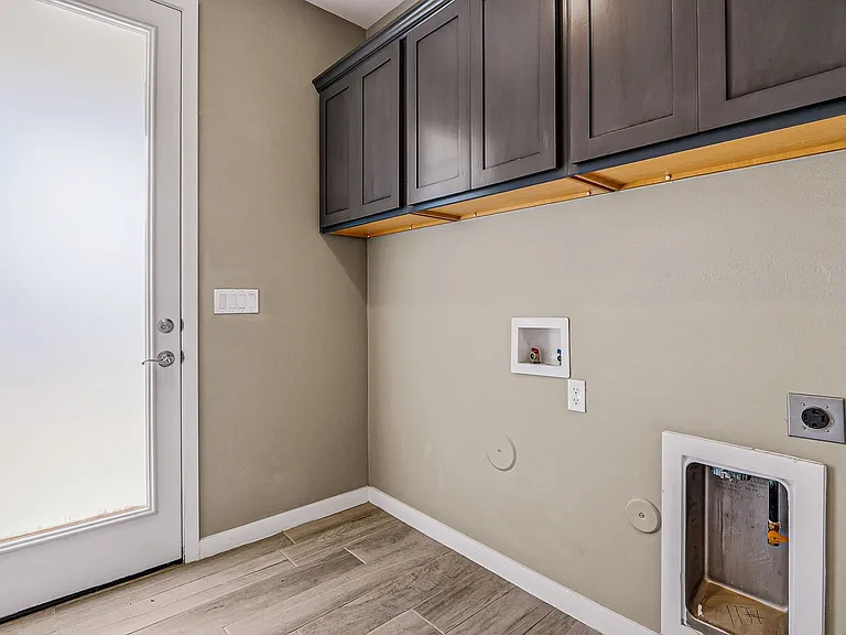 2025 William Caples St — Photo 30