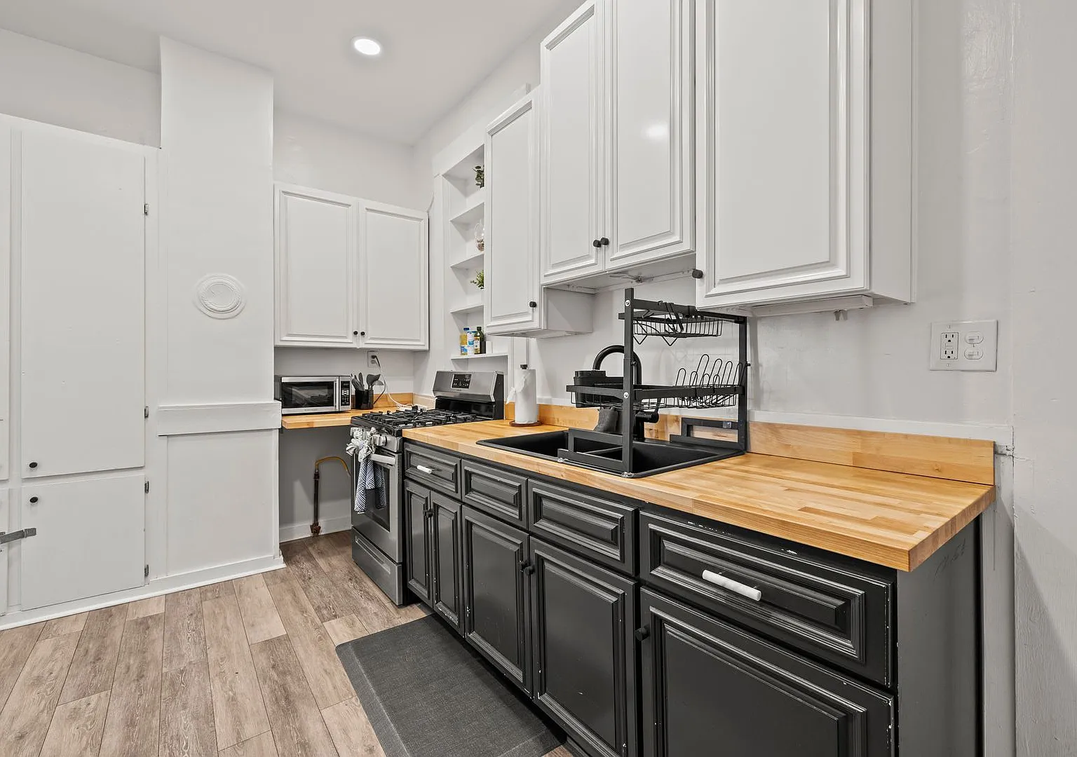 Lower Unit Available May 4 — Photo 3