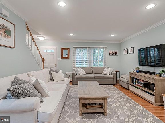 3rd image of 2556 S Arlington Mill Dr #3