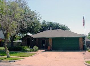 3754 Constitution Dr, Grand Prairie, TX 75052