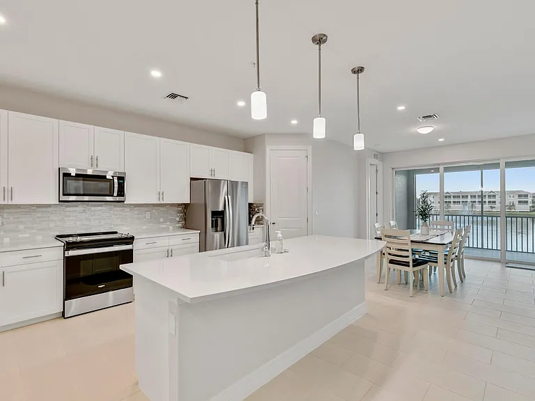 239 Indies Dr E #202 — Photo 9
