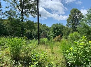 11 Shumont Rd, Black Mountain, NC 28711