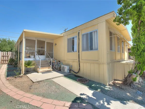 36 Round Table Dr, Riverside, CA 92507