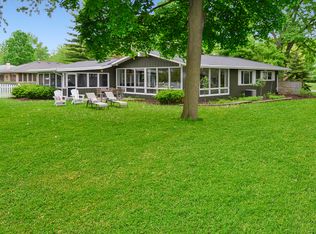 20 Hawley Ct, Grayslake, IL 60030