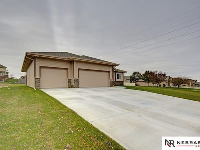 2001 Apollo Ln, Papillion, NE, 68133