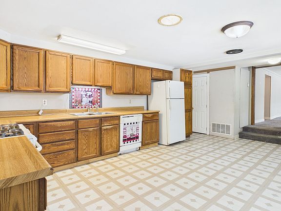 5th image of 7703 Tewalt Road
