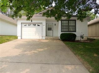 1904 S Vista Ct, Independence, MO 64057