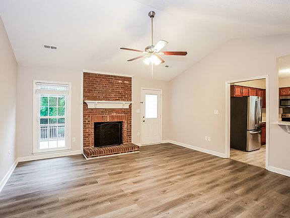3rd image of 9523 Banwell Ln