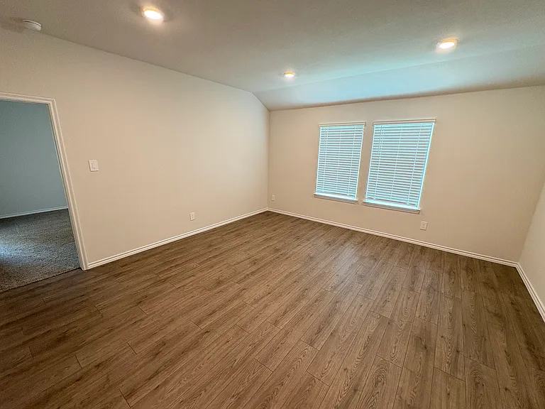 811 Orchid Way — Photo 22