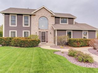 1928 Centennial Ln, Racine, WI 53406