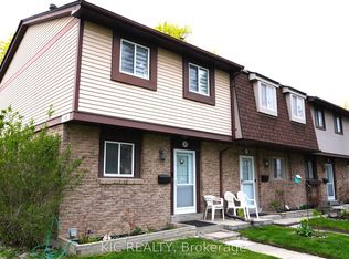 93 Hansen Rd N #6, Brampton, ON L6V3C8