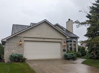 511 Marborough Dr, Fort Wayne, IN 46804