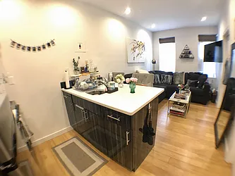 Rented by Kahen Properties