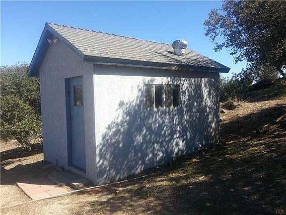5th image of 2290 Lake Morena Dr