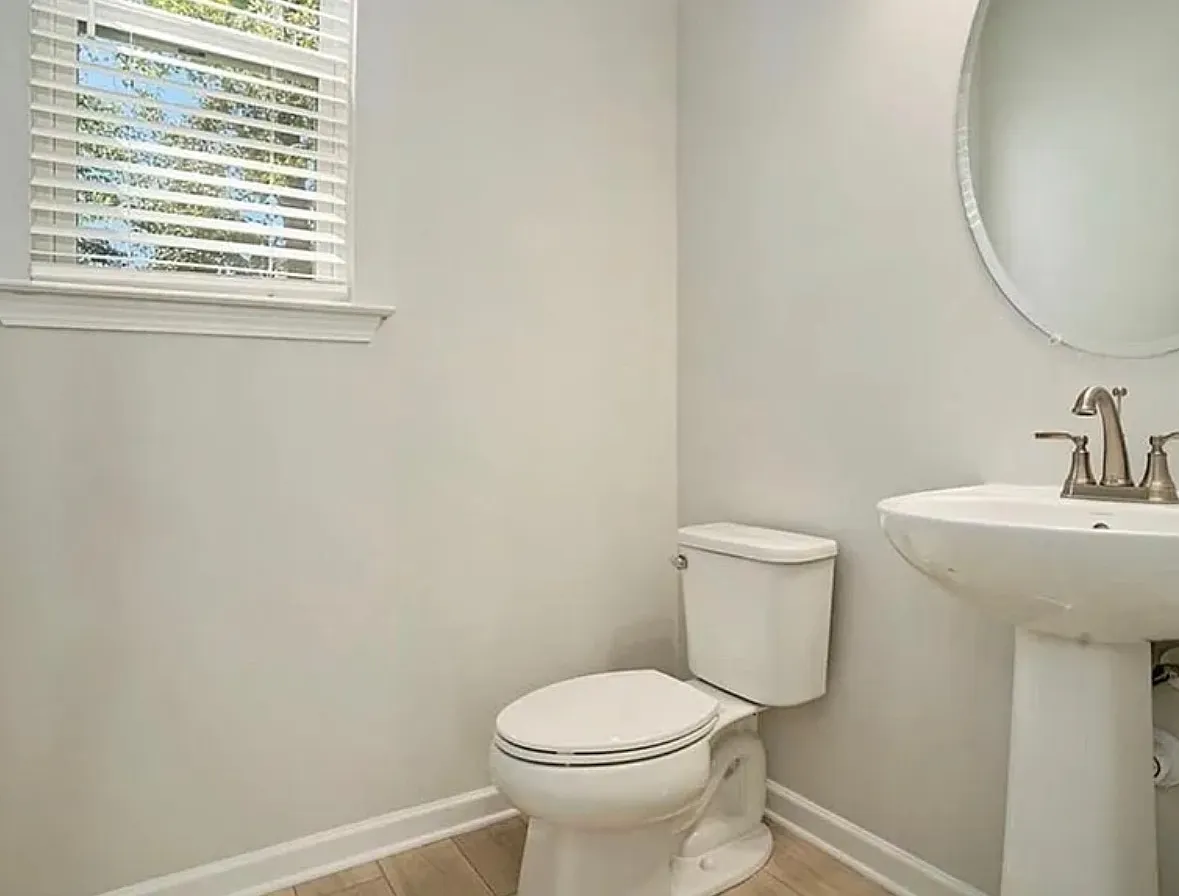 4 bed, 3.5 bath, 1942 sqft, $3,500 — Photo 3