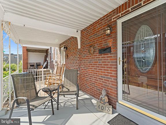 3rd image of 4018 Lauriston St