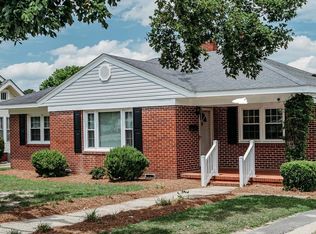 502 W Parrish Dr, Benson, NC 27504