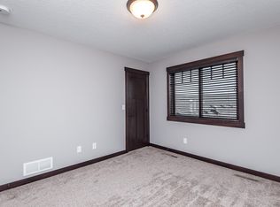 3320 Portage Cir NW, Rochester, MN 55901