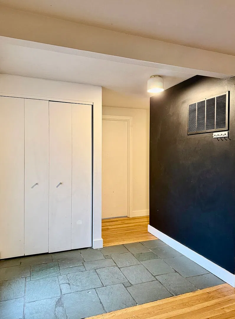 3 Bed / 1.5 Bath Bellevue rambler $2,495/month — Photo 3