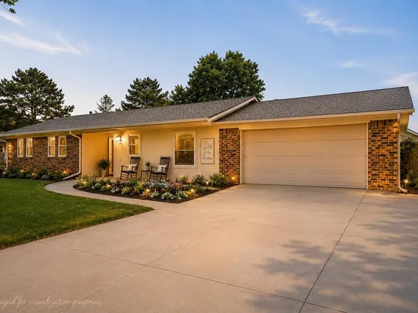 1910 Lake View Dr, Perry, OK 73077