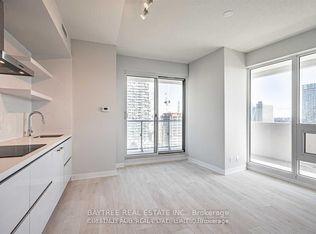 2221 Yonge St #2202, Toronto, ON M4S 0B8