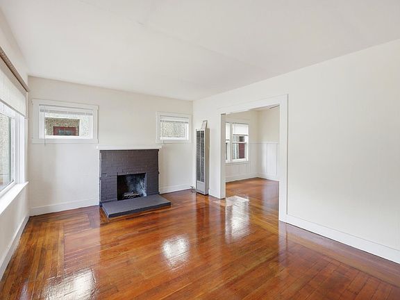 4th image of 220 Carrillo Street