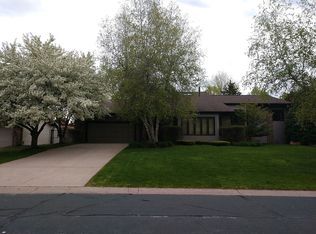 7966 Island Rd, Eden Prairie, MN 55347