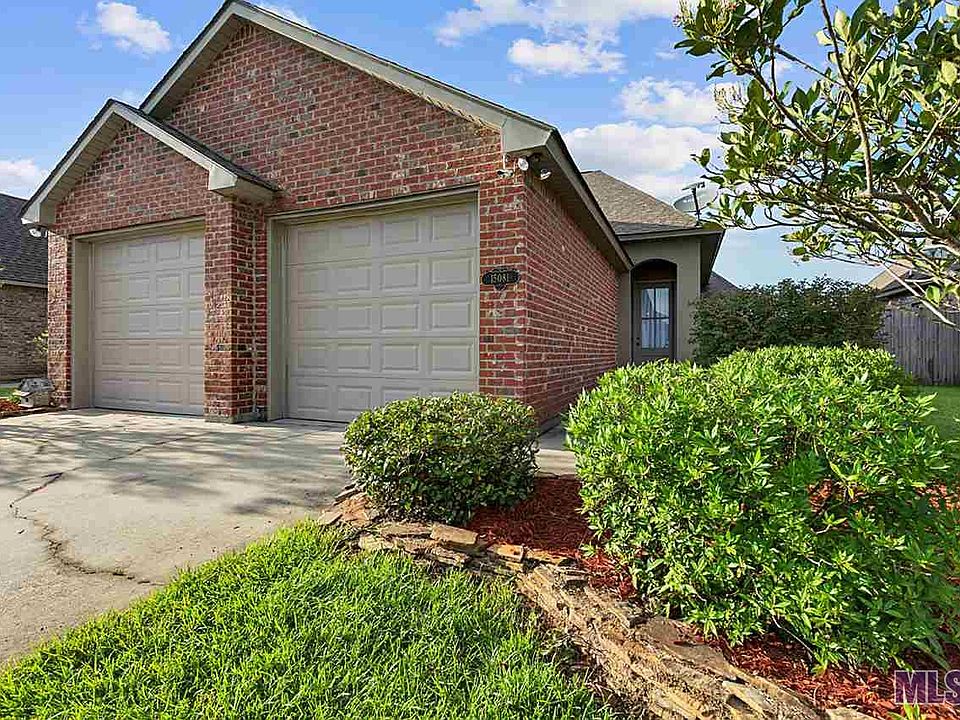 1st image of 15081 Coldwater Dr