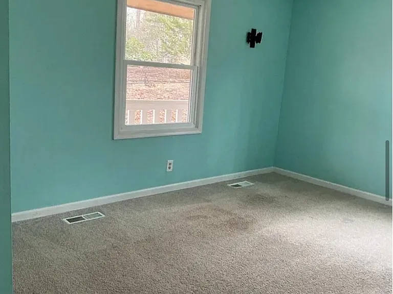 229 Washington St — Photo 8