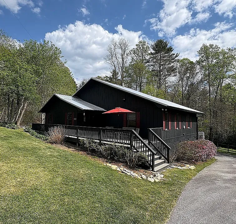 281 Marlett Rd