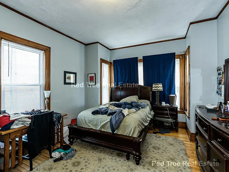 83 Surrey St #1 — Photo 3