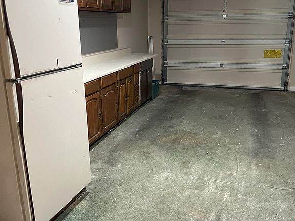 3rd image of 118 Opp Blvd NE #1