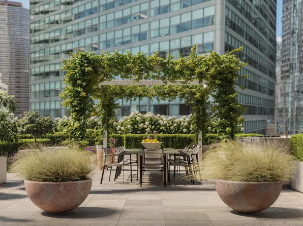 100 East 53rd Street image 3 of 35