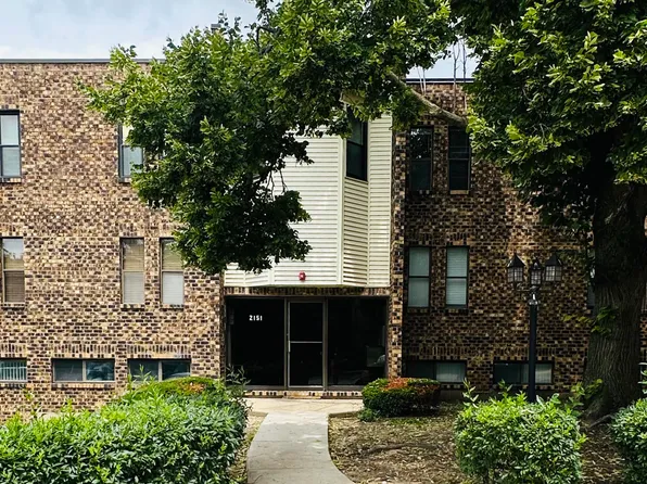 (undisclosed Address), Woodridge, IL 60517