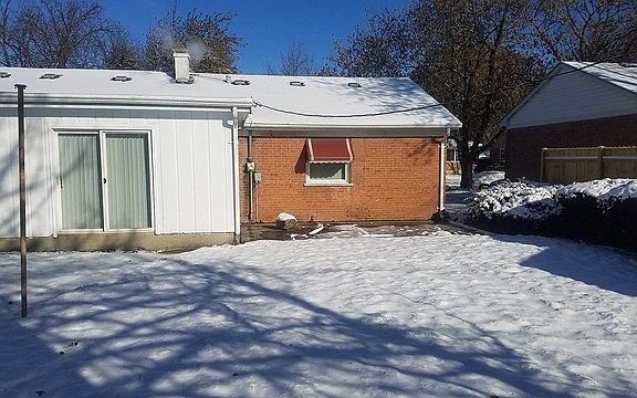2nd image of 39 W 155th Pl