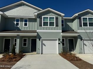 12310 Sinclair Dr, Gulfport, MS 39503