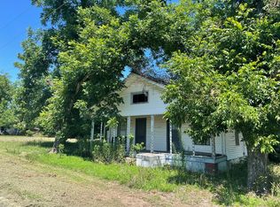 401 S Baker St, Glennville, GA 30427