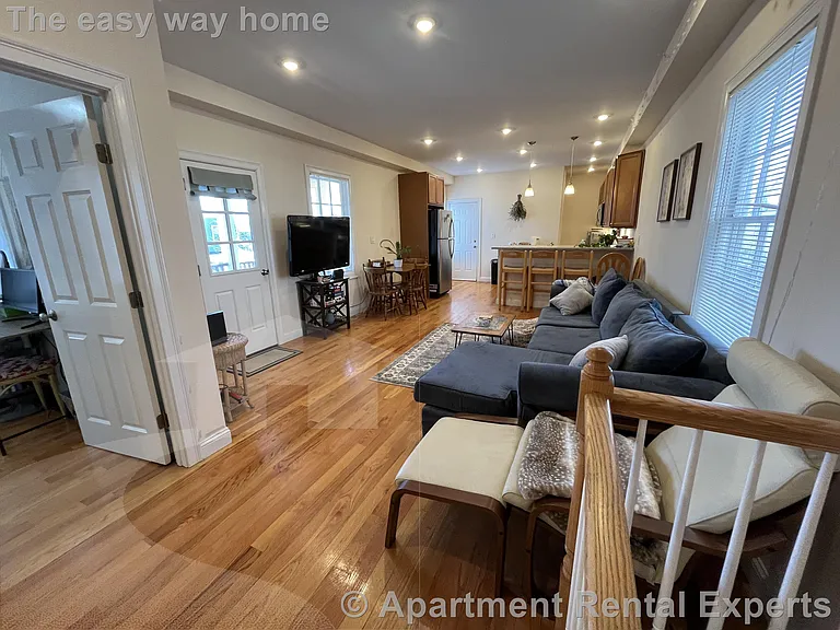 14 Flint St — Photo 10