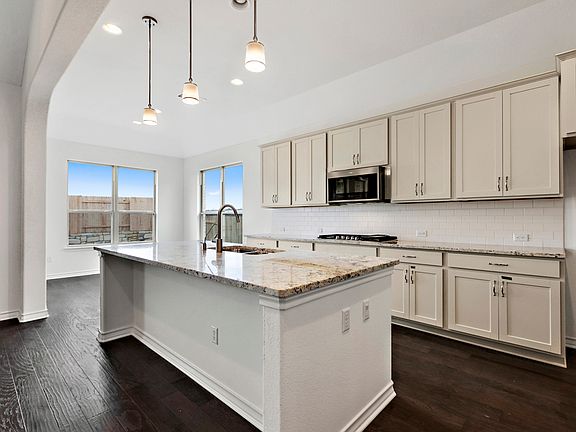 5th image of 7717 Alouette Dr